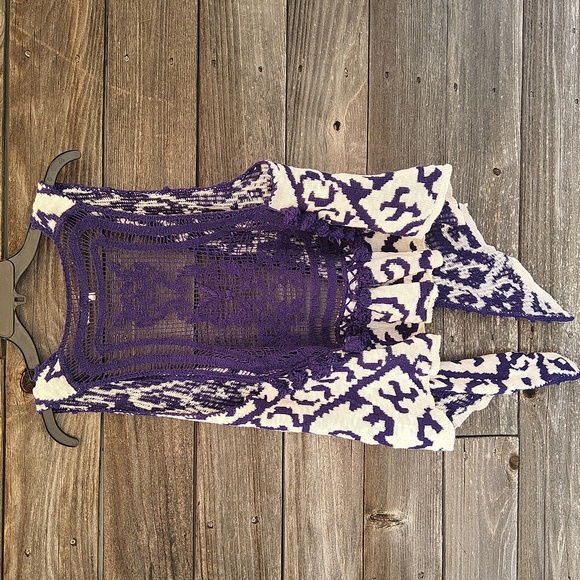 MOTH Anthropologie Purple & White Patterned Sleeveless Vest Size M/ L - Picture 7 of 9